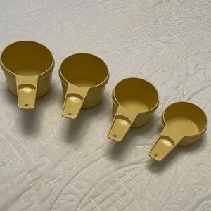 Vintage Tupperware Tan Color Nesting Measuring Cups Set of 4